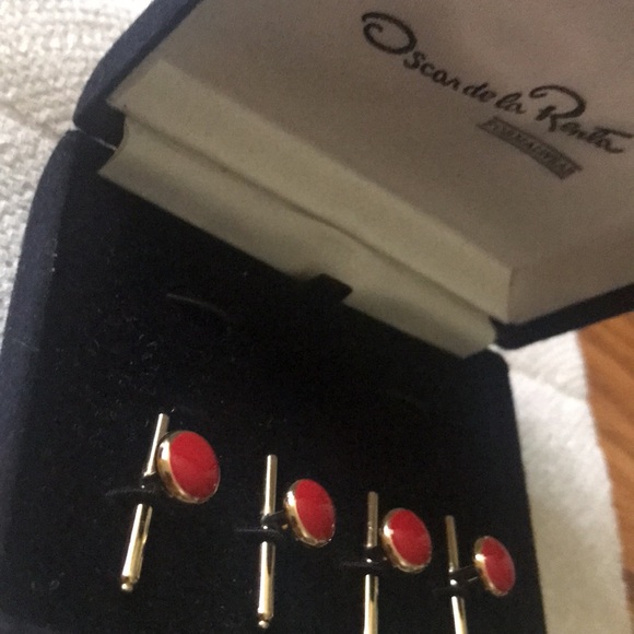 New in box Vintage OSCAR de la RENTA shirt studs - Picture 4 of 4